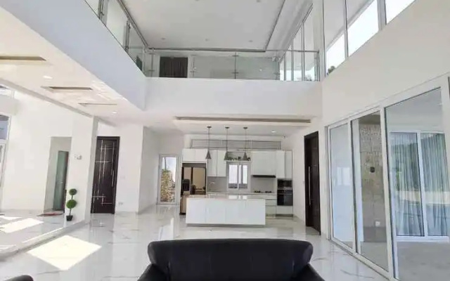 Montana Sense Villa Sentul