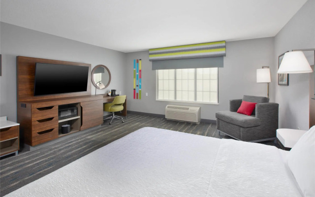 Hampton Inn & Suites St. Cloud, MN