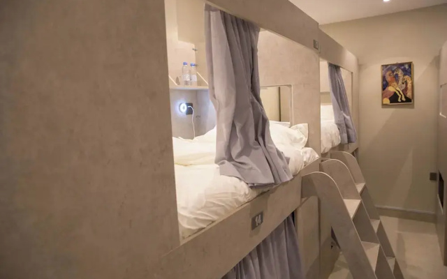 LuxHostel