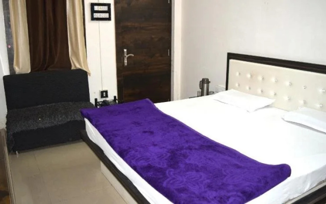 Hotel Gokul