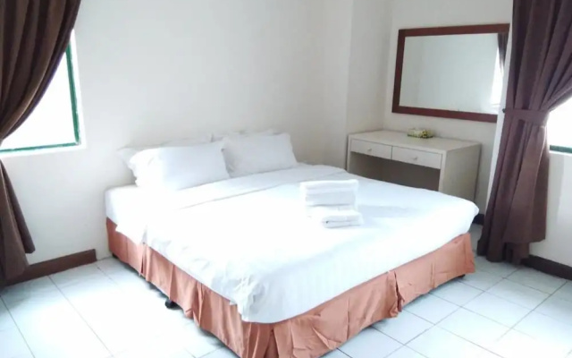 Likas Deluxe 3 Bedroom Apartment