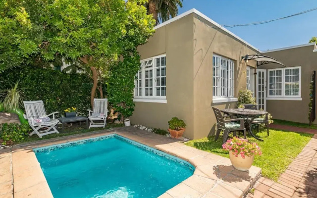 Suburban bliss with Wifi and plunge pool