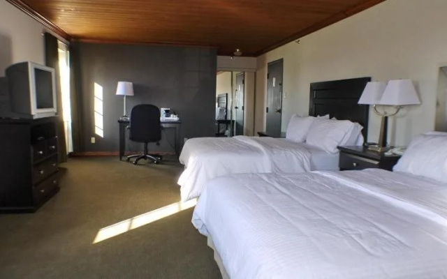 Riverview Lodge