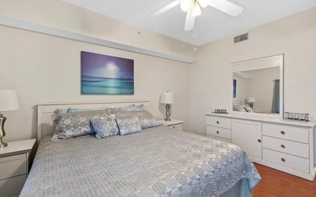 Oceanwalk 1-403
