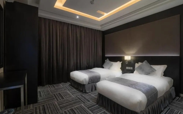 South Hotel Suites