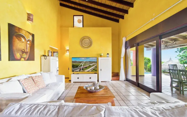 Mexican Style Villa With Private Pool, Free Utilities