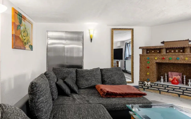Snug Apartment in Grevesmuhlen With Terrace
