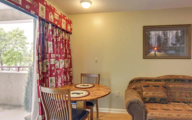 Bear-sighting Condo: Walk to Downtown Gatlinburg!