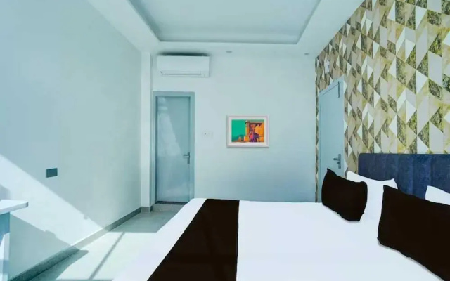 Siddhi vinayak inn