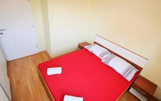 Moon Rocks Hostel