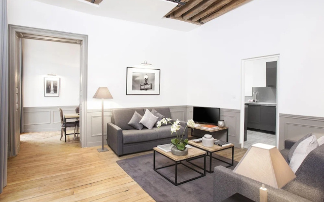 Luxury 2BDR Le Marais I by Livinparis