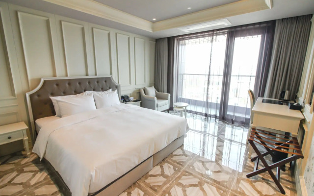 Golden Tulip Ever Yongin Hotel