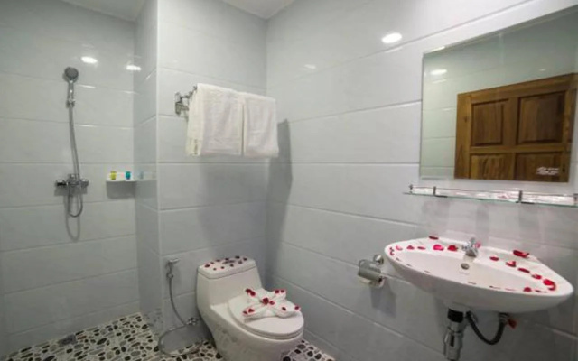 Bagan Hmwe Hotel