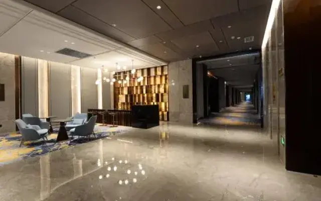 Xiangyang Minfa Ruiji Hotel