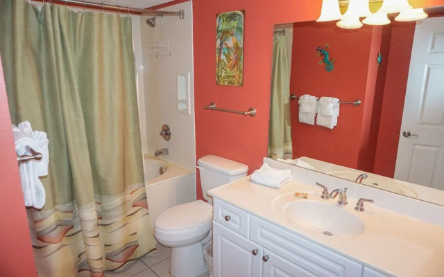 Emerald Beach 1725 - 1083851