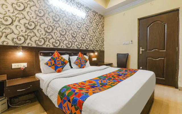 FabHotel Divine