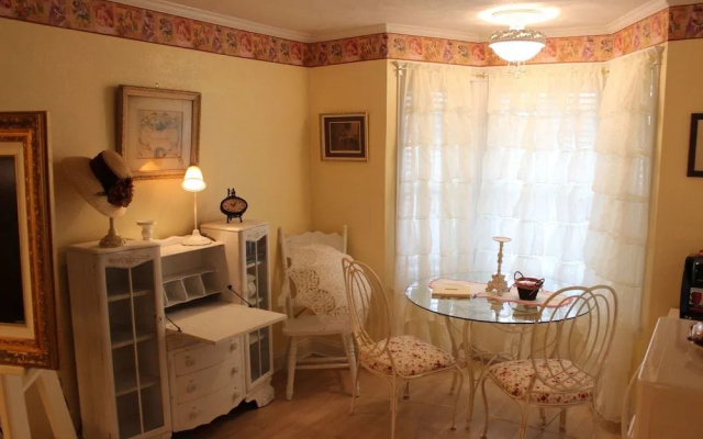 Book Nook Inn