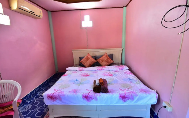 Lanta Danai Guesthouse