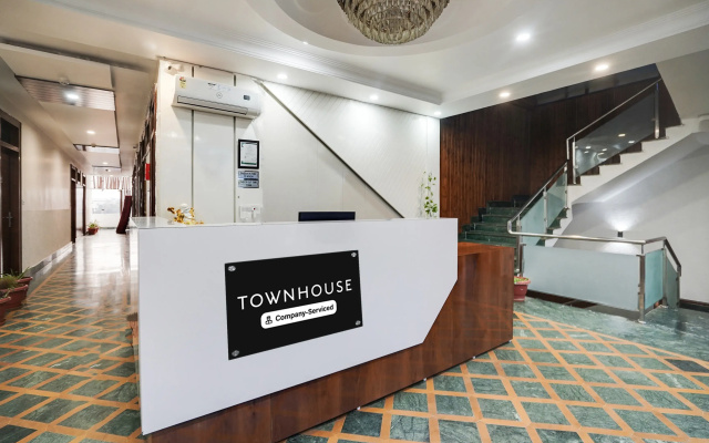 Super Townhouse Selaqui Chakrata Road