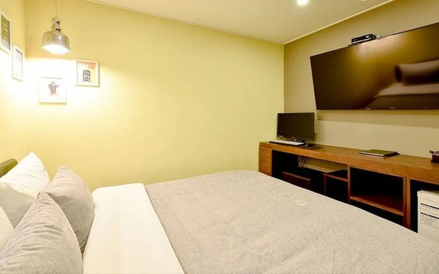 Haru Hotel