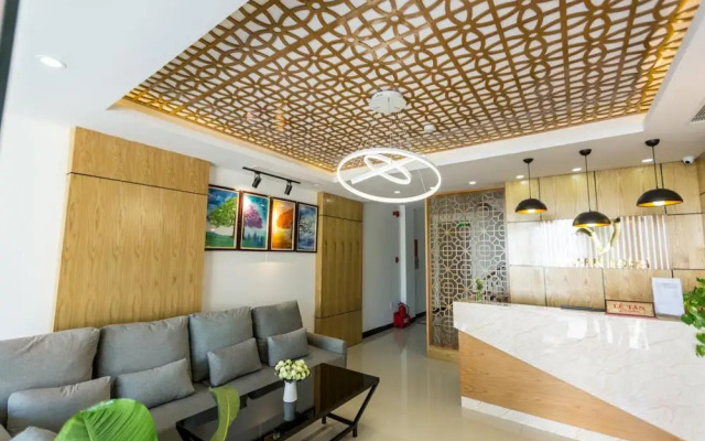 Vivian Hotel