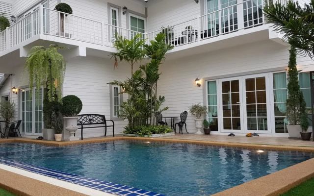 Vanida Antique Home