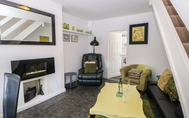Hollie Cottage
