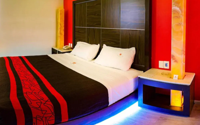 Plutarco Suites