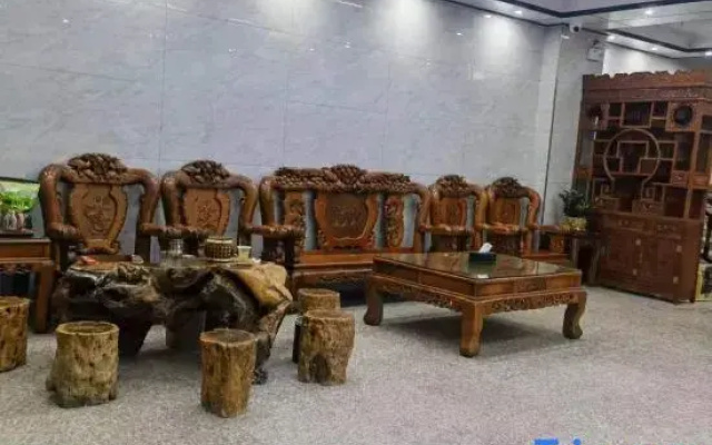 Wanwei Jintan Jingqian Business Hotel