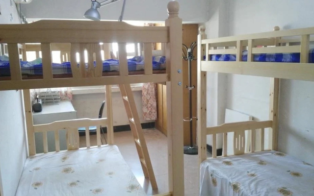 Backpacker Youth Hostel