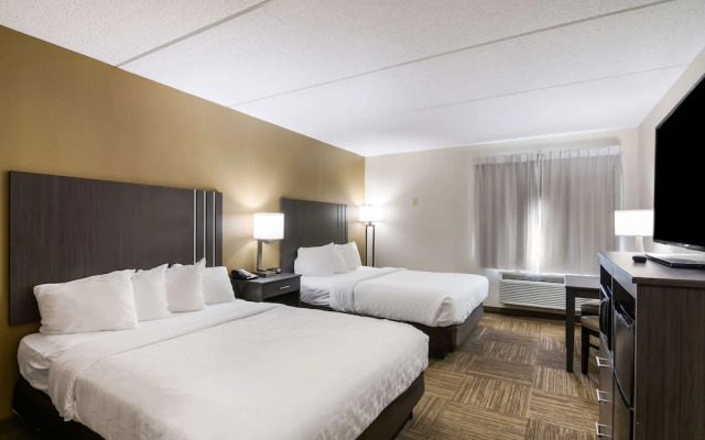 Comfort Inn Jamestown - Falconer