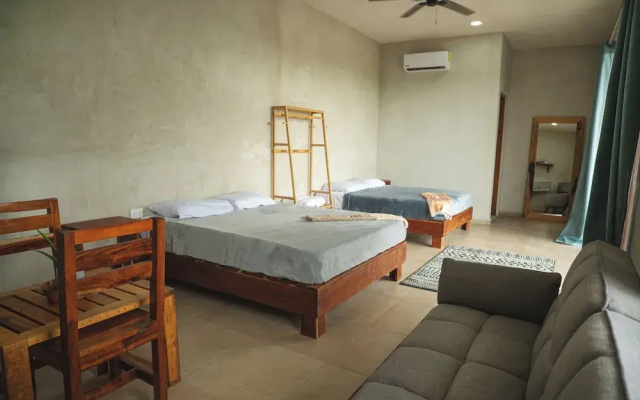 LaFamilia Casa and Suites