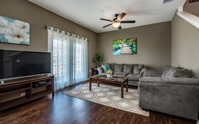 Amazing Townhome! - Lucaya Village - 8960SP