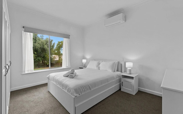 Spacious 3-bed Home in Payneham South