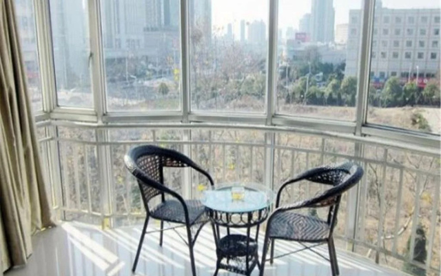 Kelinning Hotel Qingdao East Jialingjiang Road