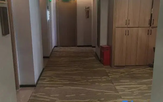 Yicheng Hotel (Shaoyang High-Speed Railway Station Branch)