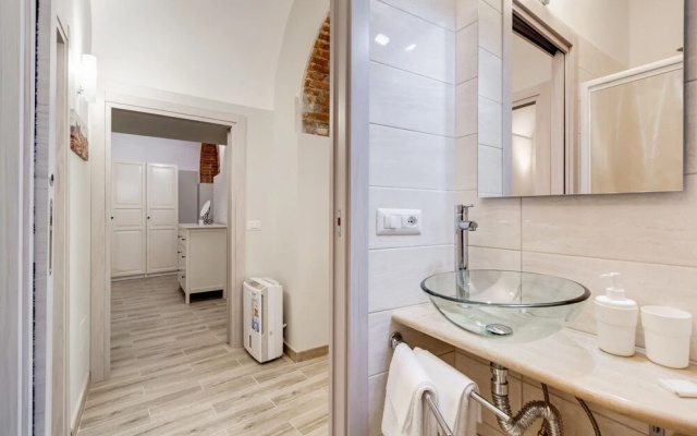 Lovely and Modern Flat 5 Minutes From Colosseo!