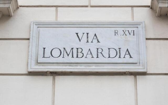 Отель Il Piccolo Di Piazza Di Spagna вид на фасад