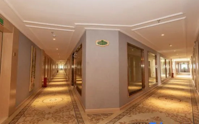 Vienna Hotel (Yuxi Hongta Avenue High-speed Railway Station)