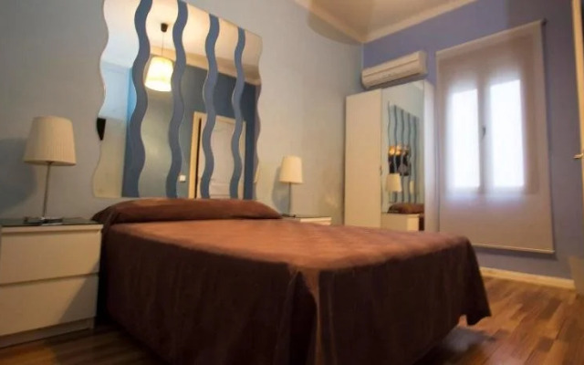 Room Pride Hostal