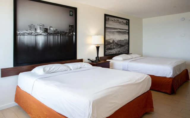 Super 8 By Wyndham Virginia Beach Oceanfront