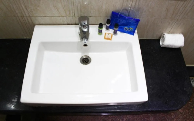 OYO Premium Pacific Mall Rajpur Road