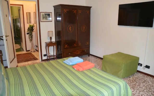 Green Apartment