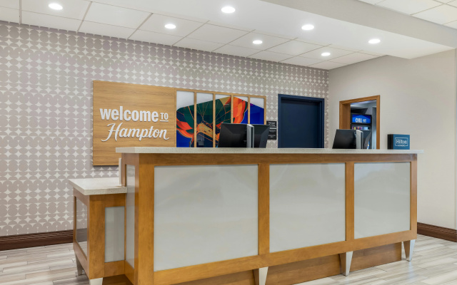 Hampton Inn & Suites Dallas/Plano-East