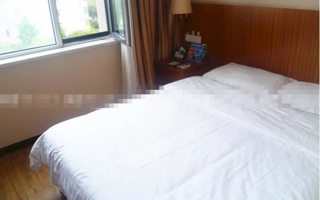 Tian Wai Tian Hotel