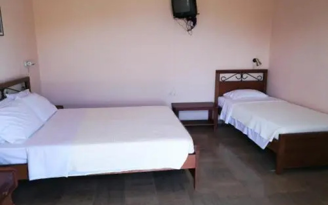 Mentis Apartments