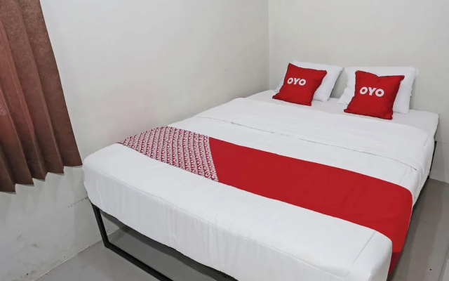 Hotel O Tjokro 3