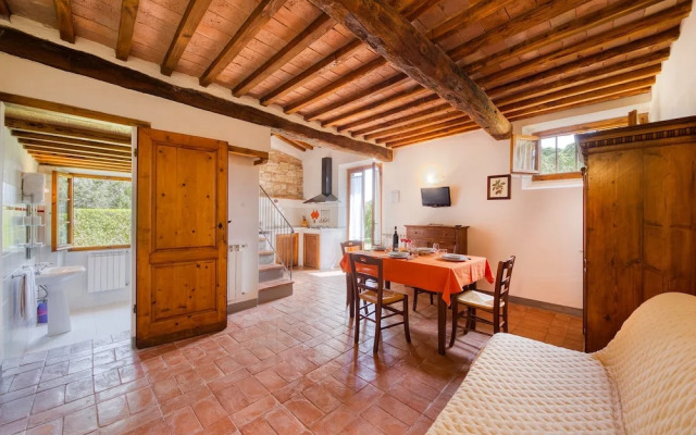 Montignano Studio With Pool