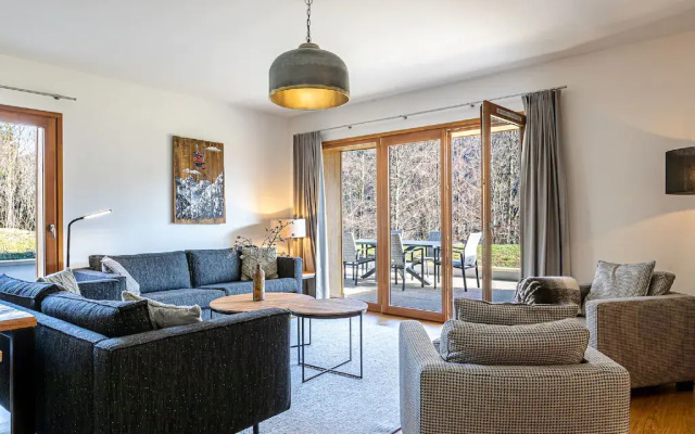 Luxurious apartment with two bathrooms and terrace