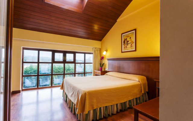 Hotel Azofra